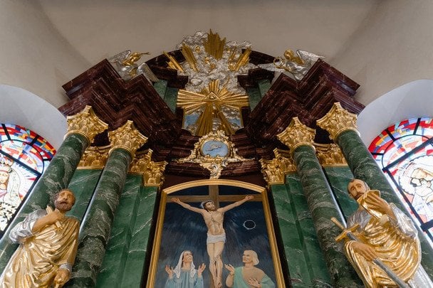 14 лютого віряни святкують День пам’яті святого преподобного рівноапостольного Кирила, учителя слов’ян / © pexels.com