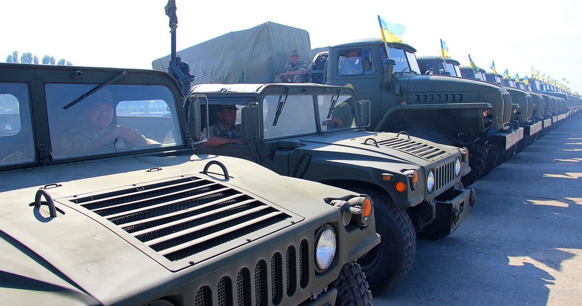 Во время подготовки к торжествам на военном аэродроме в Чугуеве / © Министерство обороны Украины