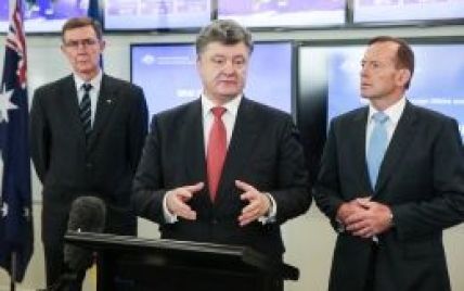 Порошенко рассказал австралийскому премьеру, что "МН17" сбили россияне из "Бука"