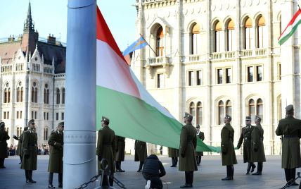 Угорщина уточнила, чому блокує українські питання в НАТО: справа не лише в освітньому законі