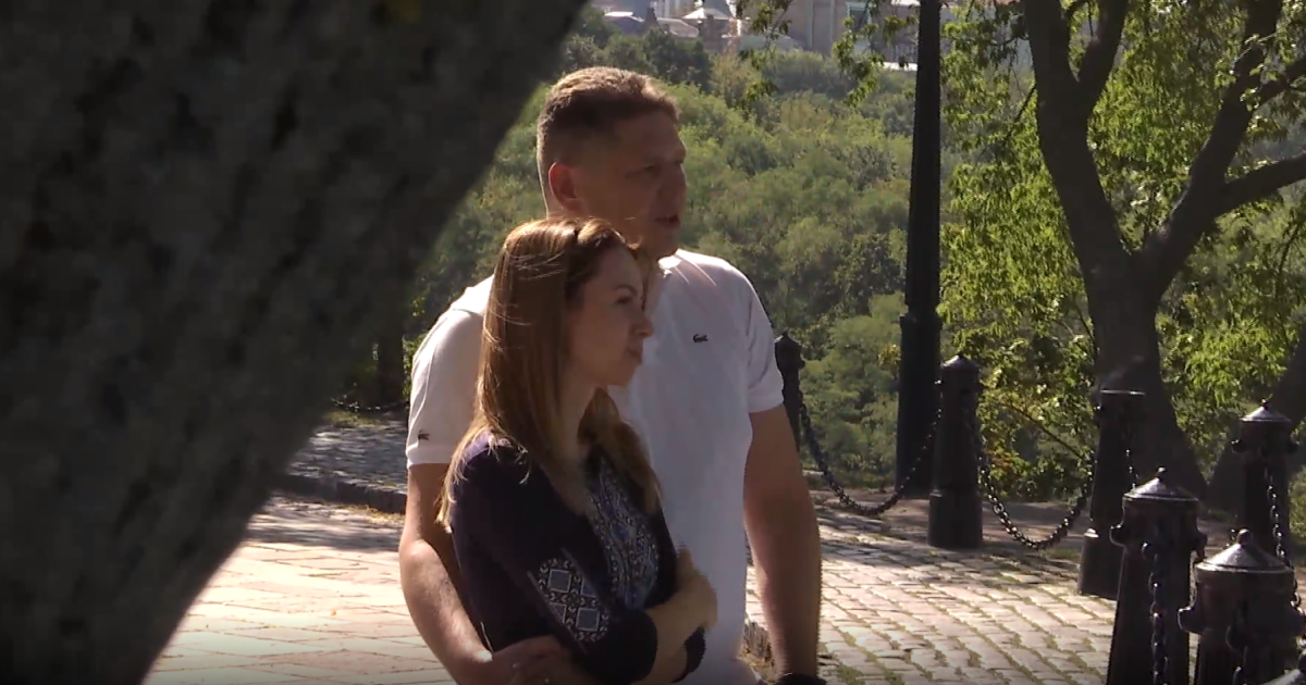 Застрягла в Ухані Настя і голова міграційної служби Максим розповіли, коли планують весілля