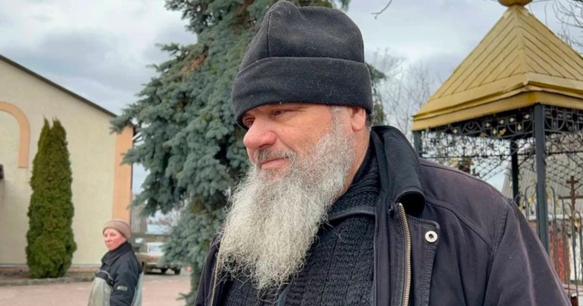 Только известен тем, что во время оккупации Киевщины предлагал врагу использовать подвальное помещение храма, чтобы заточить участников движения сопротивления.