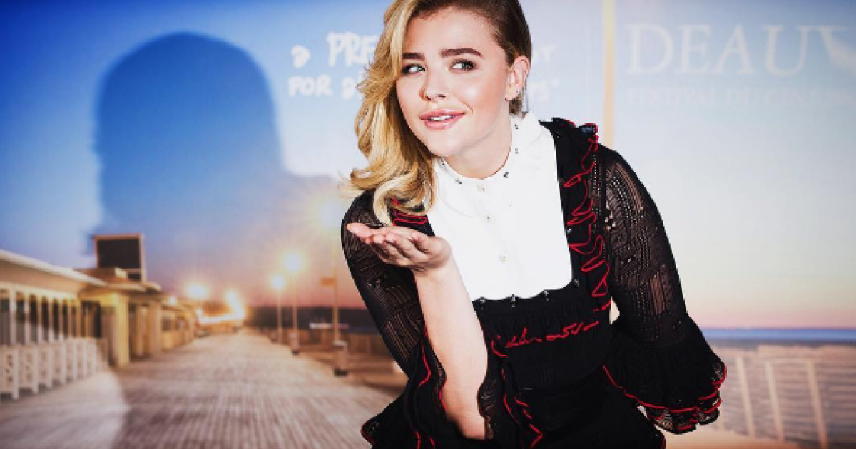 Почти не изменилась: Хлоя Морец показала детское фото