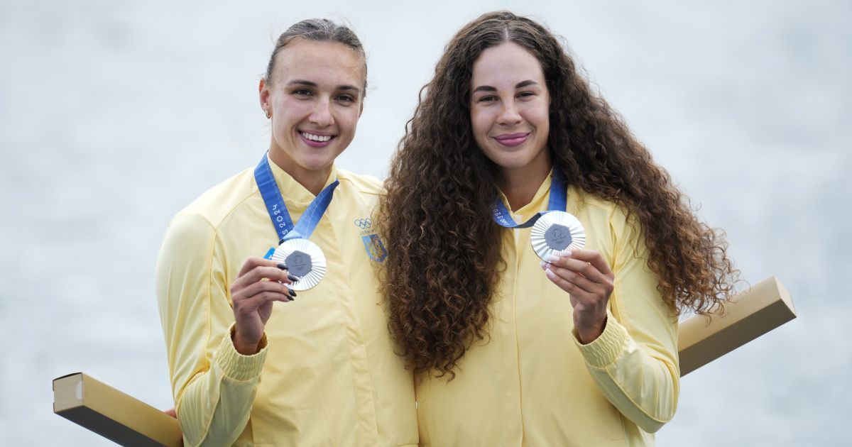 Людмила Лузан та Анастасія Рибачок