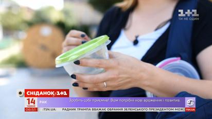 Чому в столичному супермаркеті не продали їжу в тару покупця