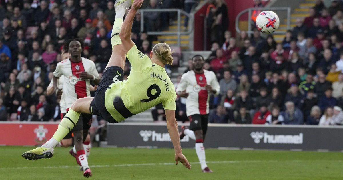 Погоня за "Арсеналом" продолжается: "Манчестер Сити" с дублем Холанда разбил аутсайдера АПЛ (видео)