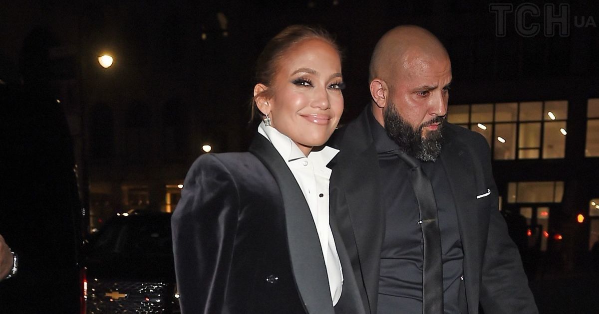 “Jennifer Lopez Embarrassed Again with Fashion Tag Mishap at Met After Party”