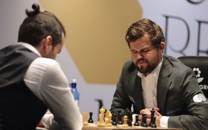 Глубокий шок: реакция чемпиона мира по шахматам на ошибку соперника из России стала вирусной (видео)