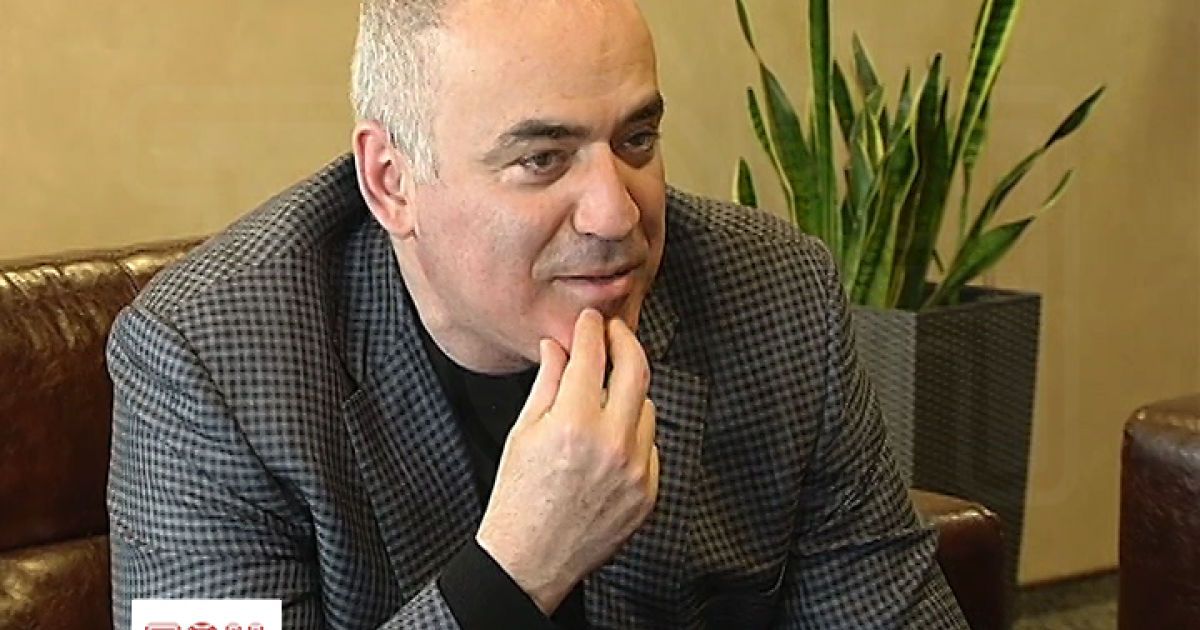 Каспаров вважає, що для Путіна 9 травня - важливий день