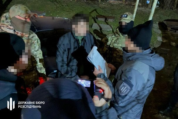 Дезертирство под ключ: в Запорожье разоблачили супругов, которые организовали "семейный бизнес"