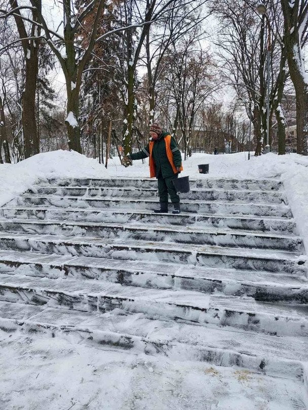 Розчищення доріг у Києві / © Фото з відкритих джерел