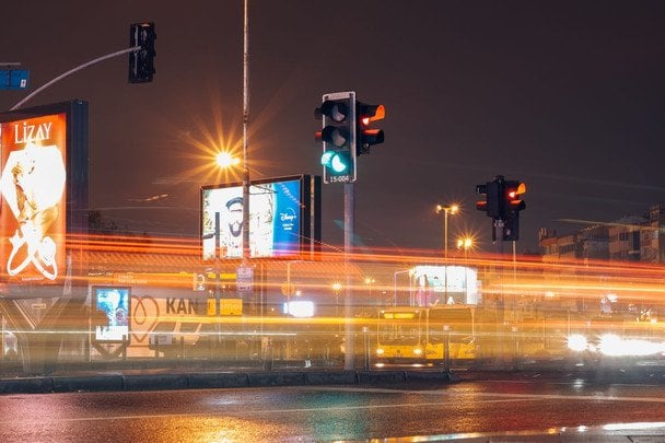 5 серпня в Україні і світі святкують Міжнародний день світлофора / © pexels.com