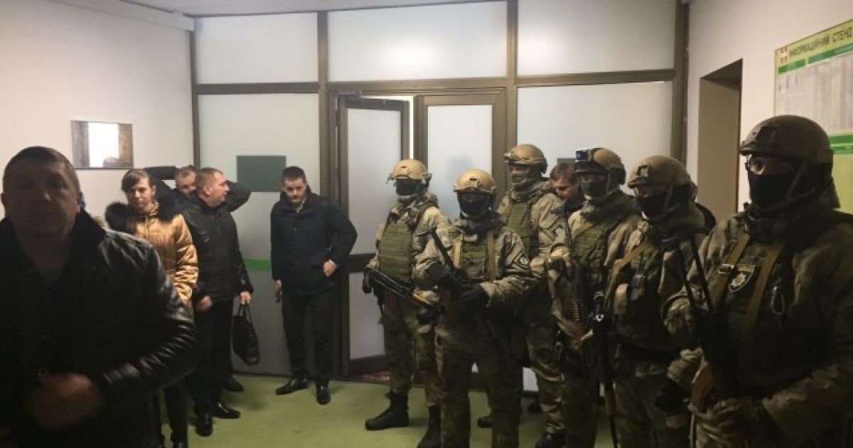 У Волинську облраду з обшуками прийшли десятки озброєних працівників Генпрокуратури - Палиця