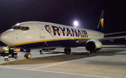 До України прилетів літак лоукостера Ryanair з керівництвом компанії на борту