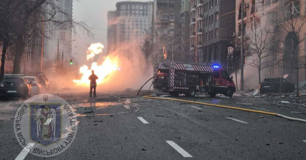 Наслідки ракетного удару по Києву зранку 20 грудня. фото: КМВА.