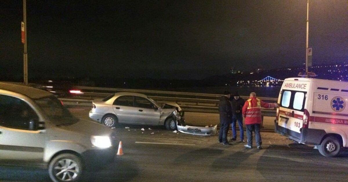 На Гаванському мосту Києва Daewoo на великій швидкості влетів у Toyota