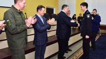 Поліцейським Донеччини вручили державні нагороди та подарували 32 квартири_2 / © Національна поліція України