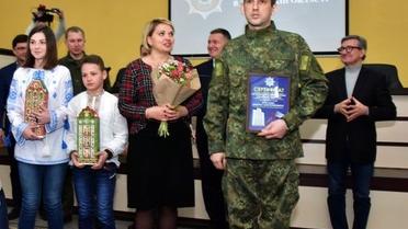 Поліцейським Донеччини вручили державні нагороди та подарували 32 квартири_5 / © Національна поліція України