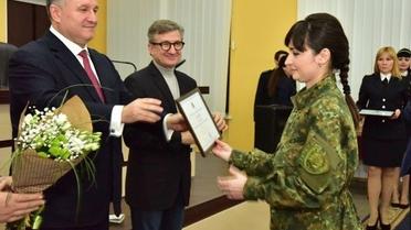 Поліцейським Донеччини вручили державні нагороди та подарували 32 квартири_6 / © Національна поліція України