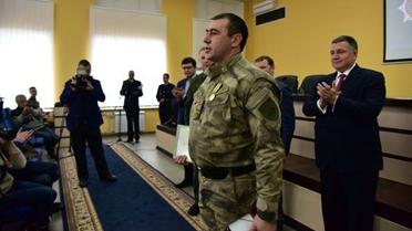 Поліцейським Донеччини вручили державні нагороди та подарували 32 квартири_3 / © Національна поліція України