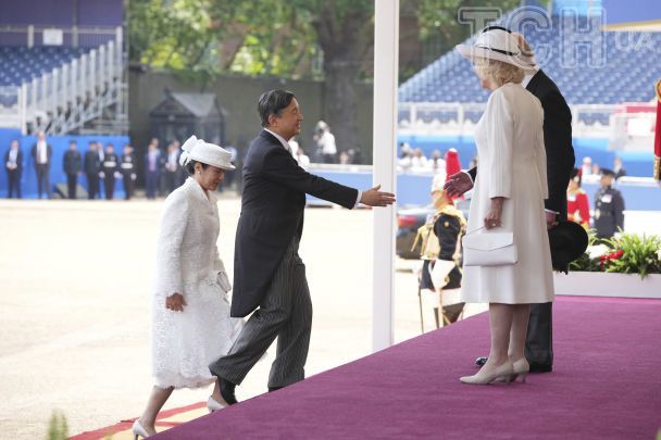 Королева Камілла, король Чарльз та імператорське подружжя Японії / © Associated Press