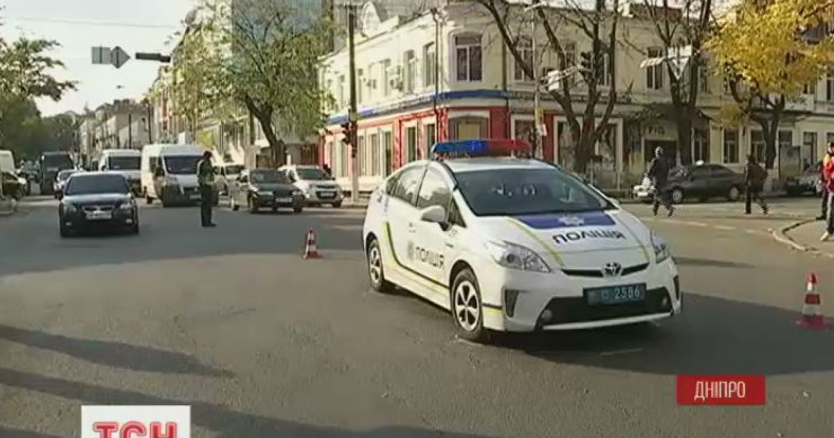 Патрульних, які збили дідуся у Дніпрі, відсторонили від виконання обов'язків