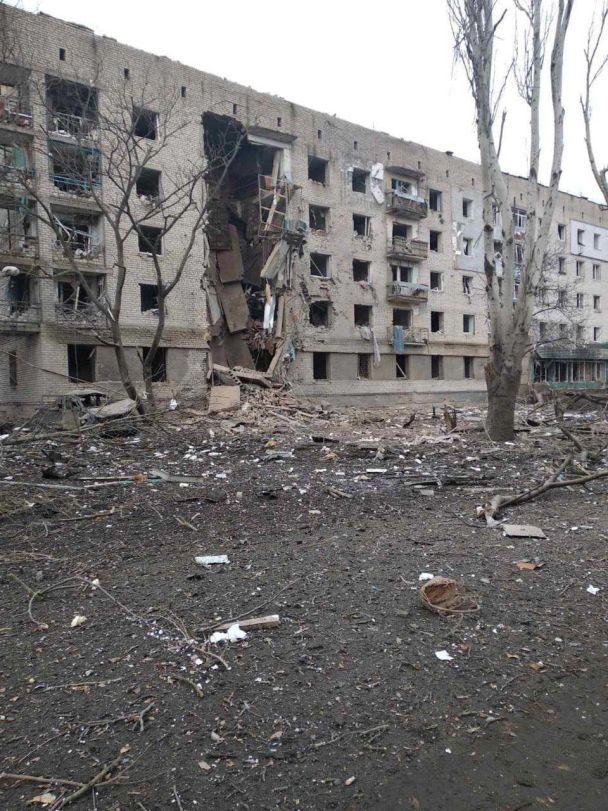 Разрушенный подъезд жилого дома Орихова в результате российского удара/Фото: глава Запорожской ОВА Юрий Малашко