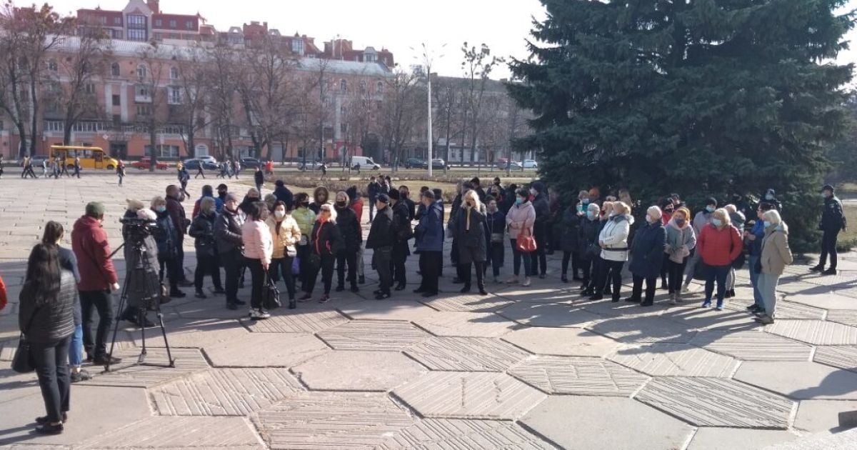 В Одесі і Полтаві підприємці вийшли на мітинг проти локдауну: фото