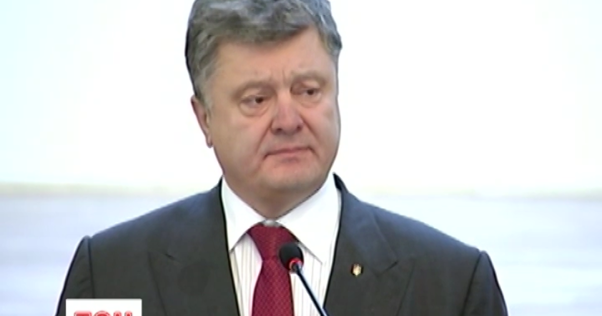 Порошенко поздравил военных с их профессиональным праздником.