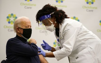 Обраний президент США Джо Байден вакцинувався від коронавірусу