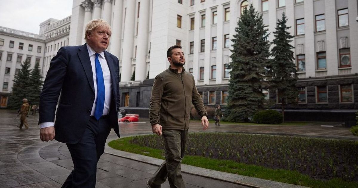 Джонсон запропонував озброїти Україну настільки, щоб Росія більше не наважилась напасти