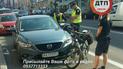 У Києві дівчина на Mazda наїхала на поліцейського і намагалася втекти з місця ДТП