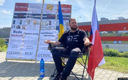 Шість днів без їжі: у Чехії українець влаштував акцію протесту на підтримку заробітчан