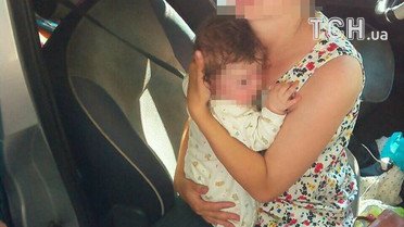 У Рівному мати лишила немовля у розпеченій машині / © facebook.com/Патрульна-поліція-України