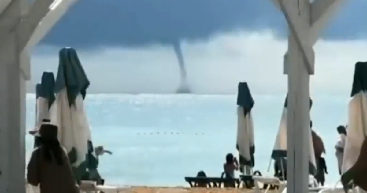 В Крыму пронесся большой торнадо