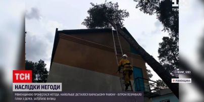 Новости Украины: в Ровенской области выпал град, налетел сильный ветер и ливень