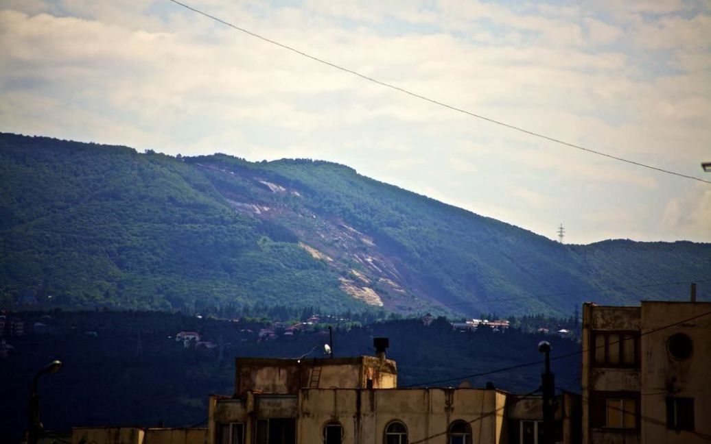 Трагедия в Тбилиси объединила грузин / © cyxymu.livejournal.com