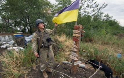 Боевики беспрестанно били по украинским позициям из тяжелого вооружения. Дайджест АТО