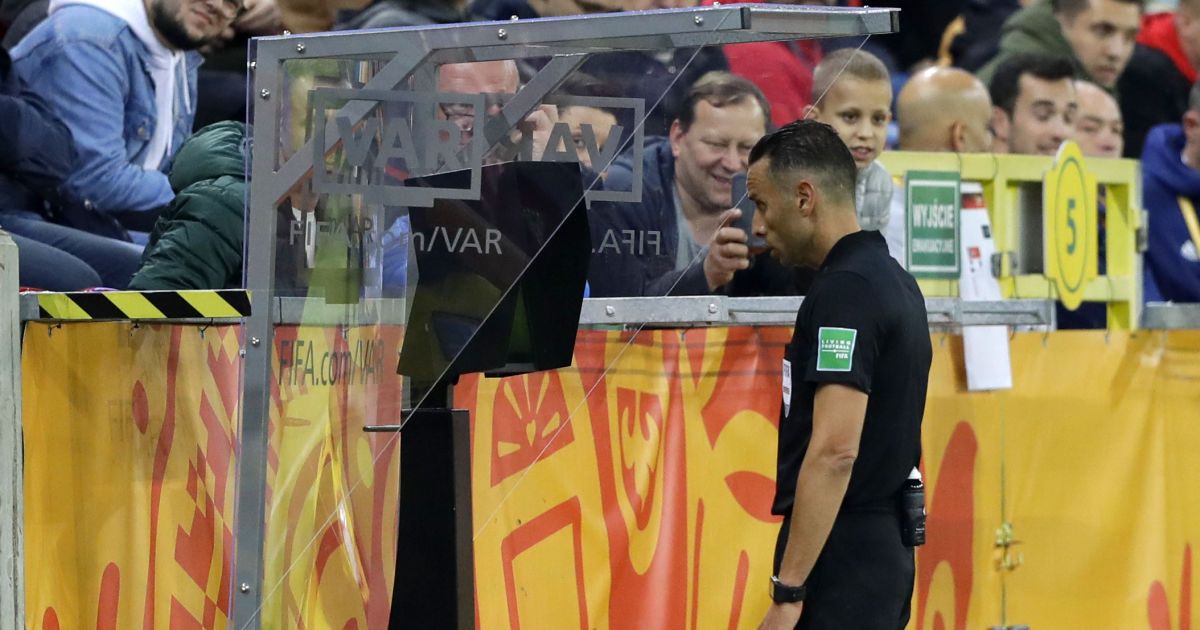 УЄФА затвердив використання відеоповторів у фінальній стадії Ліги націй, це історична подія