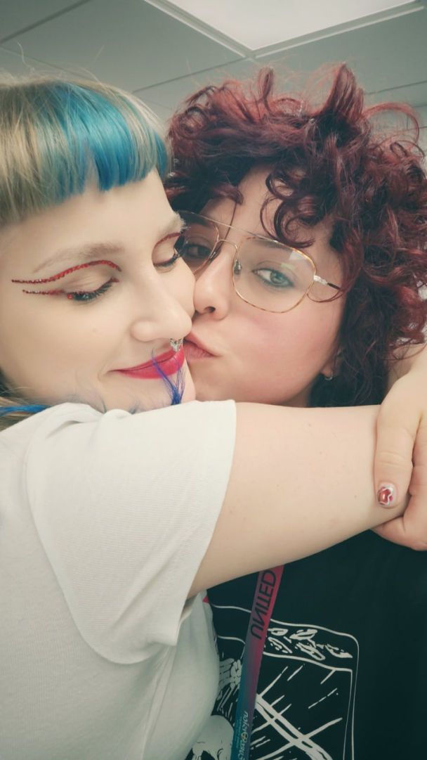 Представительницы Чехии и Сан-Марино на 