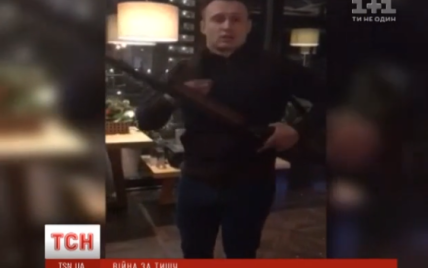 Пострадавшая женщина и избитый официант. Появились подробности стрельбы в ресторане Киева