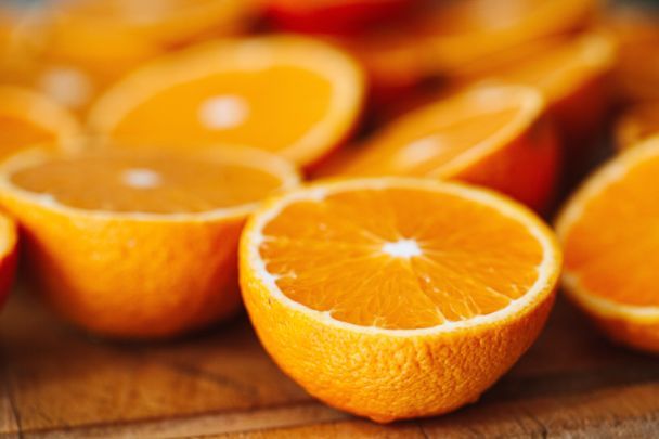 Апельсини – чудове джерело вітаміну C, який відіграє важливу роль у реакції організму на стрес / © Pexels
