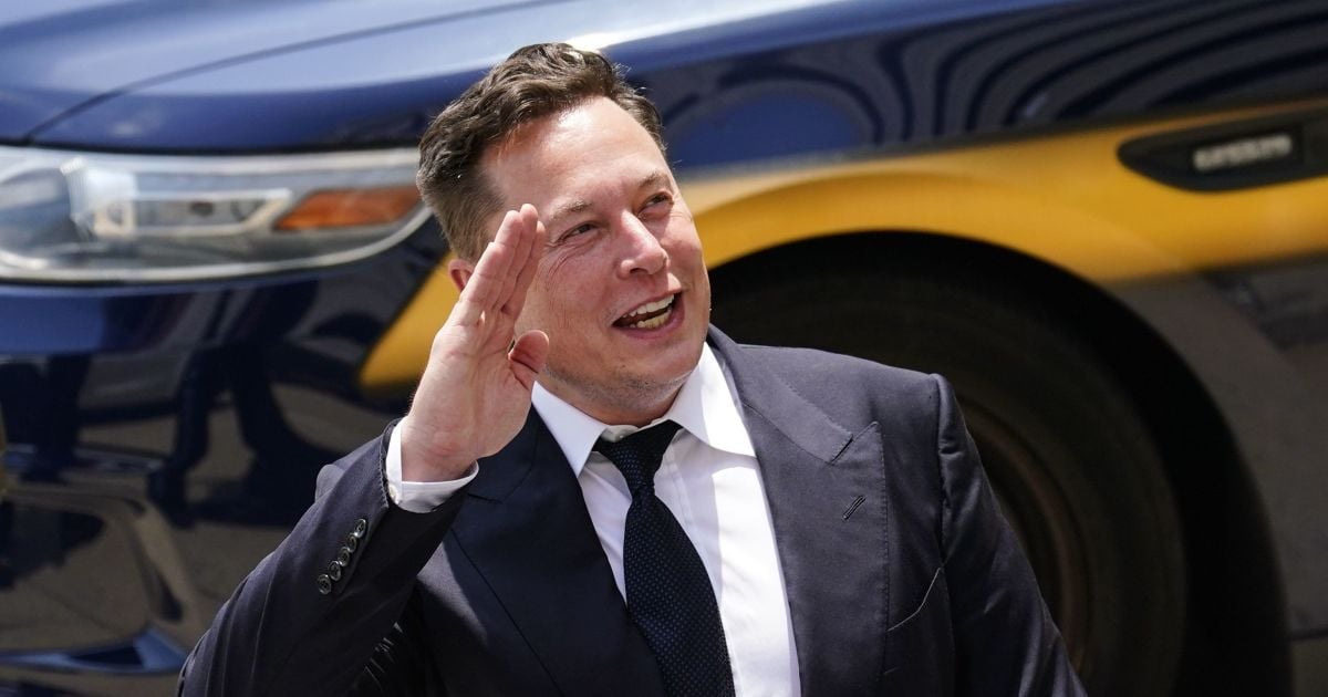 Илон Маск стал самым богатым человеком за всю историю рейтингов Forbes