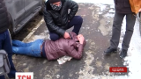 Чиновника спіймали на хабарі за безперешкодний рух вантажу через Одеський порт