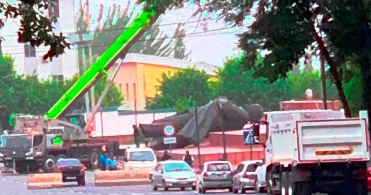 Памятник Ленину