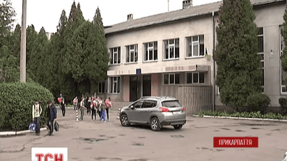 В Ивано-Франковске разгорелся скандал вокруг проведения выпускного за девяносто тысяч гривен