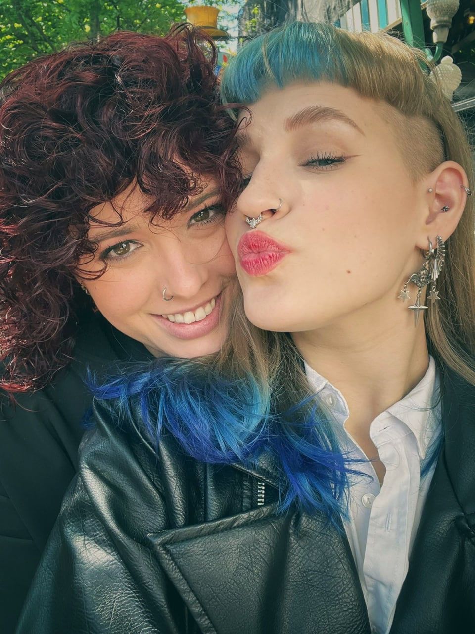 Представительницы Чехии и Сан-Марино на 