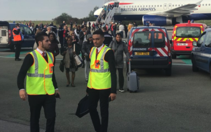 В Париже эвакуировали пассажирский самолет, который собирался в Лондон
