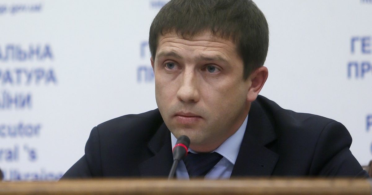 Звільнений Рябошапкою заступник генпрокурора намагається повернути посаду через суд