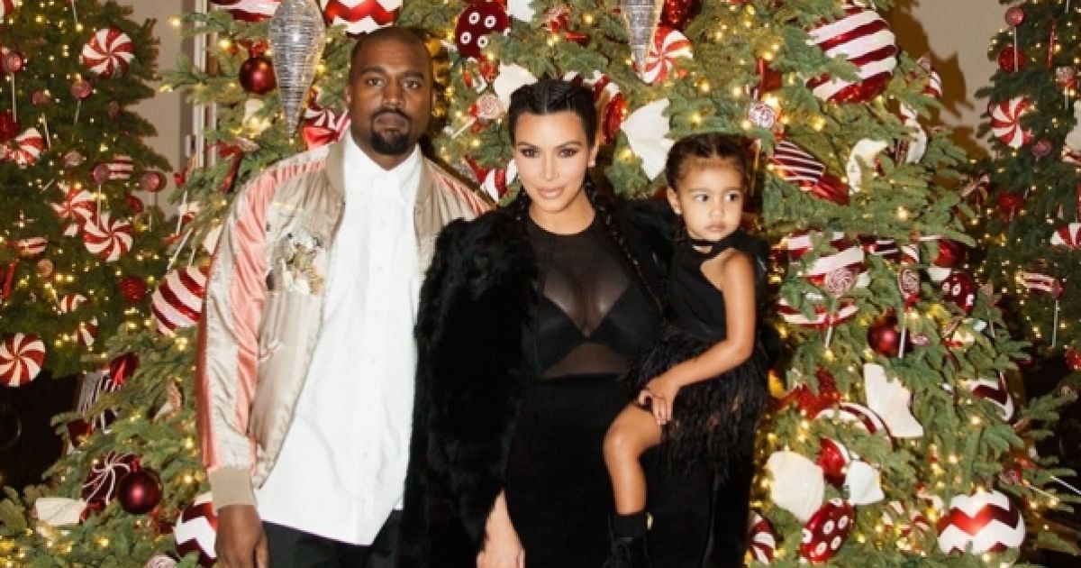 Семья Кардашян-Дженнер отпраздновала Рождество